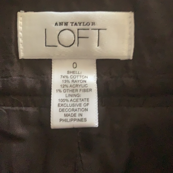 Ann Taylor Loft gray pleated pencil skirt - Picture 5 of 5